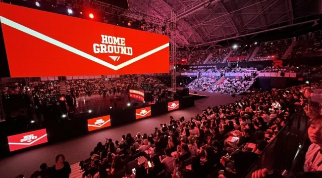 Sếp lớn T1 tham vọng: Xây dựng 'đế chế một màu áo' sau lưng Faker Sếp lớn T1 tham vọng: Xây dựng 'đế chế một màu áo' sau lưng Faker