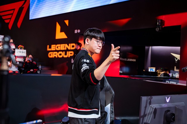 Đại thắng KT nhưng T1 lại là top team hiếm hoi trong toàn cõi LMHT vẫn Đại thắng KT nhưng T1 lại là top team hiếm hoi trong toàn cõi LMHT vẫn