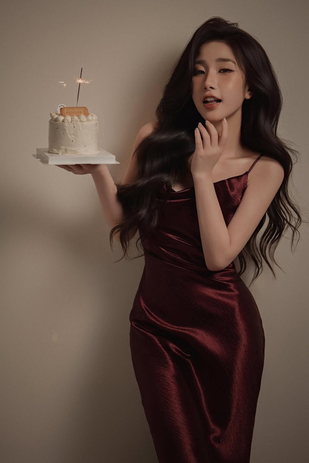 Fan cứng soi loạt hình ảnh nóng bỏng của Fan cứng soi loạt hình ảnh nóng bỏng của