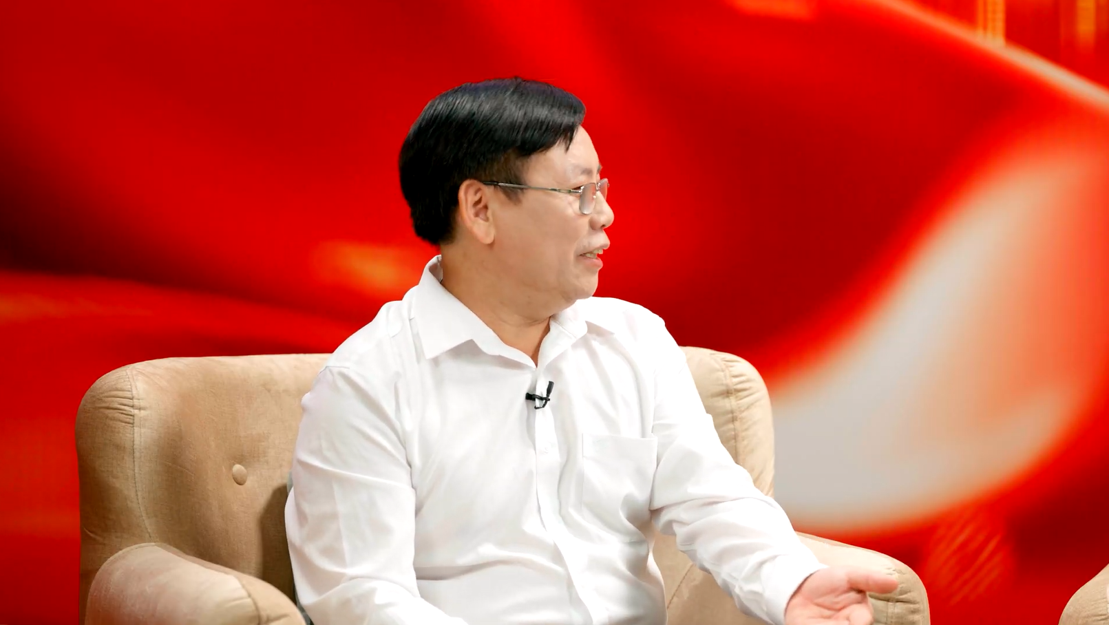 Từ bát bánh đa cua đến VNeID: Xem Pew Pew và Duy Thẩm chỉ cách Từ bát bánh đa cua đến VNeID: Xem Pew Pew và Duy Thẩm chỉ cách